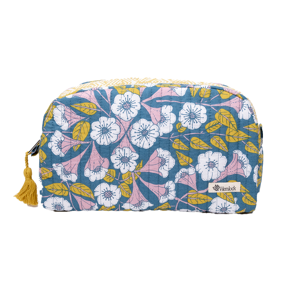 Evangeline Large Quilted Scallop Zipper Pouch